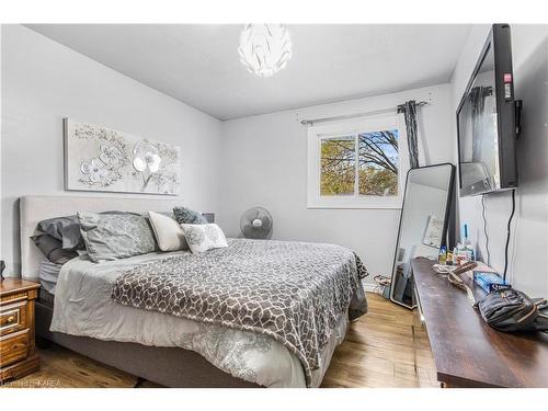 600 Truedell Road, Kingston, ON - Indoor Photo Showing Bedroom