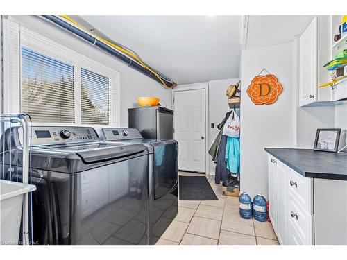 600 Truedell Road, Kingston, ON - Indoor Photo Showing Laundry Room