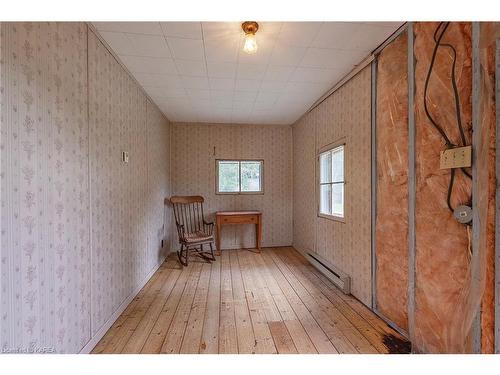 1519 Ormsbee Road, South Frontenac, ON - Indoor Photo Showing Other Room