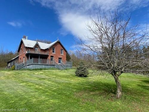 753 Maple Grove Road, Gananoque, ON - Outdoor With Deck Patio Veranda