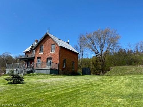 753 Maple Grove Road, Gananoque, ON - Outdoor