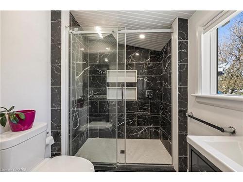 2231 Wellington Street, Battersea, ON - Indoor Photo Showing Bathroom