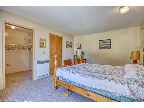 1512 Don Moore Lane, South Frontenac, ON - Indoor Photo Showing Bedroom