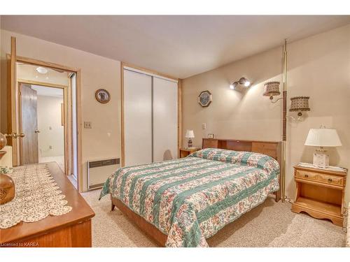 1512 Don Moore Lane, South Frontenac, ON - Indoor Photo Showing Bedroom