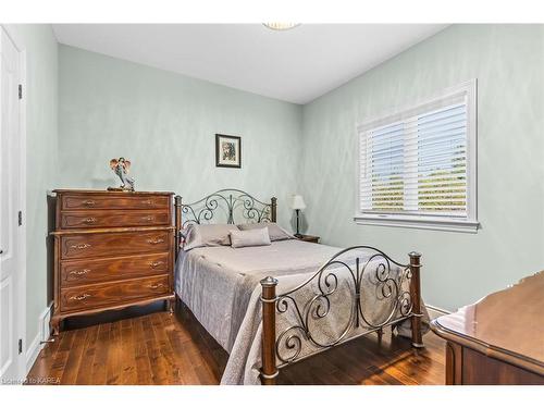 206 Pauline Tom Avenue, Kingston, ON - Indoor Photo Showing Bedroom