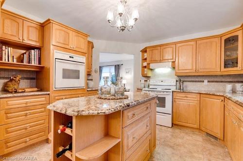 28 Mountain View Lane, Westport, ON - Indoor Photo Showing Kitchen