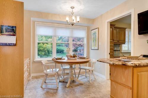 28 Mountain View Lane, Westport, ON - Indoor Photo Showing Dining Room