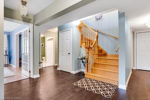 28 Mountain View Lane, Westport, ON - Indoor Photo Showing Other Room