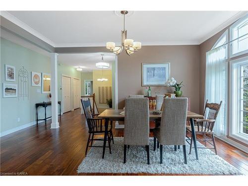 651 Woodland Place, Kingston, ON - Indoor Photo Showing Dining Room