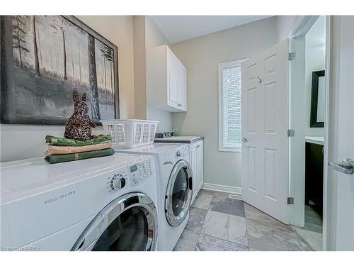 651 Woodland Place, Kingston, ON - Indoor Photo Showing Laundry Room