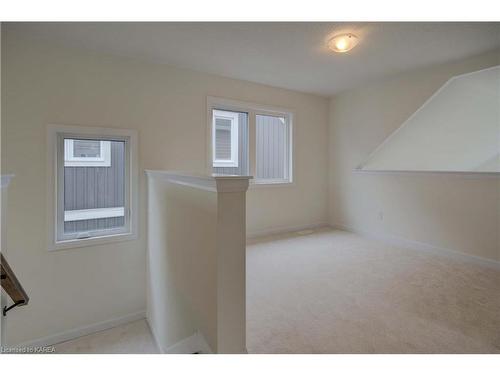 12 Oakmont Drive, Bath, ON - Indoor Photo Showing Other Room