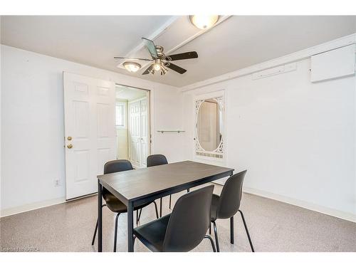 954 Old Colony Road, Kingston, ON - Indoor Photo Showing Dining Room