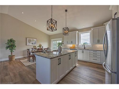 2955 Mcgarvey Road, South Frontenac, ON - Indoor Photo Showing Kitchen With Upgraded Kitchen
