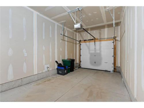 908 Riverview Way, Kingston, ON - Indoor Photo Showing Garage