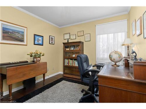 202 Alwington Place, Kingston, ON - Indoor Photo Showing Office