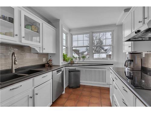 19 College Street, Kingston, ON - Indoor Photo Showing Kitchen With Double Sink With Upgraded Kitchen