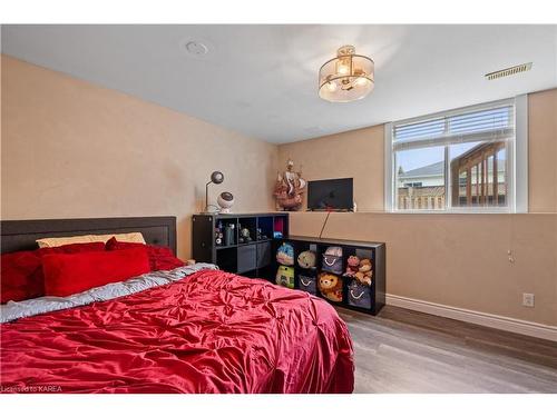 543 Freeman Crescent, Kingston, ON - Indoor Photo Showing Bedroom