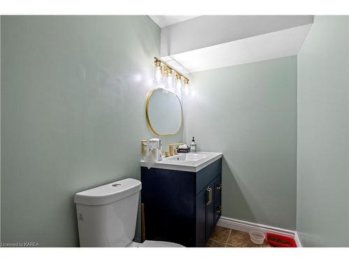 543 Freeman Crescent, Kingston, ON - Indoor Photo Showing Bathroom