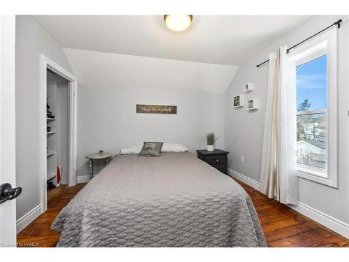 164 Arthur Street, Gananoque, ON - Indoor Photo Showing Bedroom