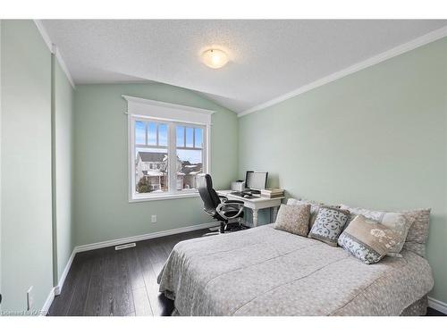 1508 Crimson Crescent, Kingston, ON - Indoor Photo Showing Bedroom