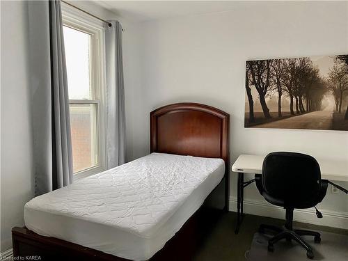 240 Nelson Street, Kingston, ON - Indoor Photo Showing Bedroom
