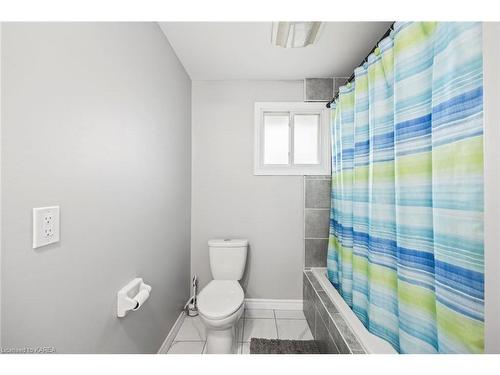 658 Milford Drive, Kingston, ON - Indoor Photo Showing Bathroom