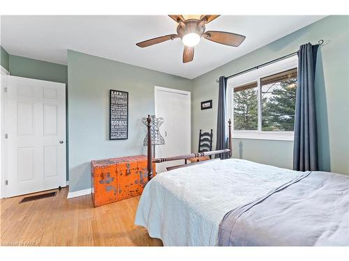 102 Wright Place, Greater Napanee, ON - Indoor Photo Showing Bedroom