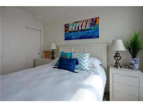 319-129B South Street, Gananoque, ON - Indoor Photo Showing Bedroom