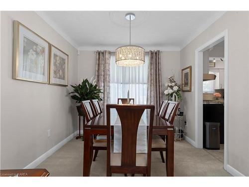 367 Mcewen Drive, Kingston, ON - Indoor Photo Showing Dining Room