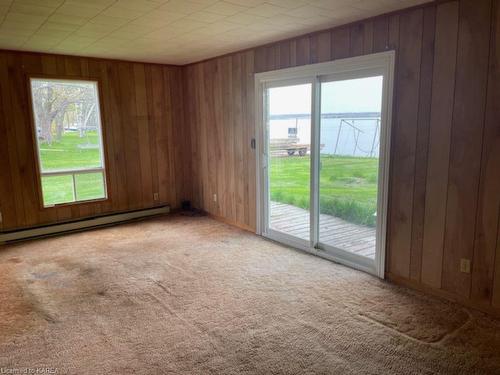 36 Bayview Drive, Napanee, ON - Indoor Photo Showing Other Room