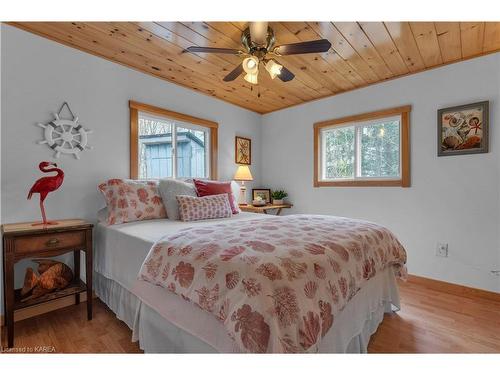 14 Downie Island, Lansdowne, ON - Indoor Photo Showing Bedroom