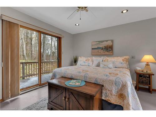 14 Downie Island, Lansdowne, ON - Indoor Photo Showing Bedroom