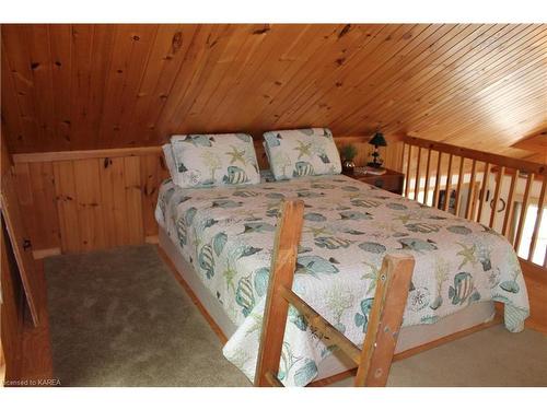 14 Downie Island, Lansdowne, ON - Indoor Photo Showing Bedroom