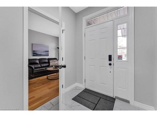 995 Swanfield Street, Kingston, ON - Indoor Photo Showing Other Room