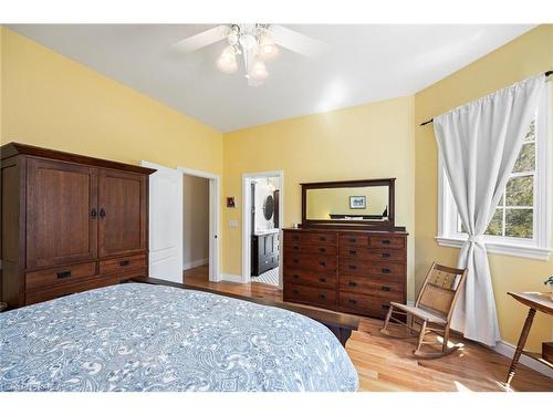 4607 Lower Round Lake Road, Frontenac, ON - Indoor Photo Showing Bedroom