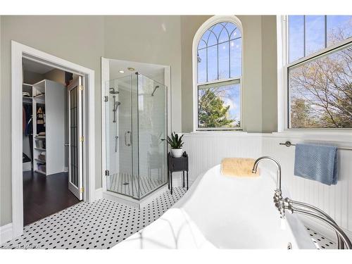 4607 Lower Round Lake Road, Frontenac, ON - Indoor Photo Showing Bathroom
