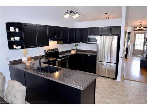 1016 Rainbow Crescent, Kingston, ON - Indoor Photo Showing Kitchen With Upgraded Kitchen