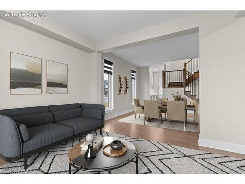 1601 Willow Court, Kingston, ON - Indoor Photo Showing Living Room