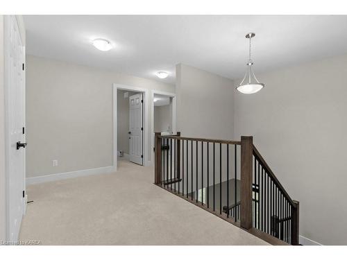 1601 Willow Court, Kingston, ON - Indoor Photo Showing Other Room