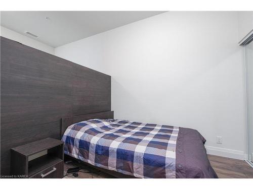 106-652 Princess Street, Kingston, ON - Indoor Photo Showing Bedroom