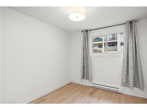 106-835 Milford Drive, Kingston, ON - Indoor Photo Showing Other Room
