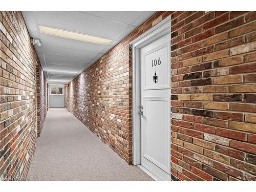 106-835 Milford Drive, Kingston, ON -  Photo Showing Other Room