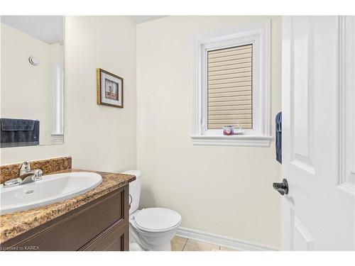 1019 Bluffwood Avenue, Kingston, ON - Indoor Photo Showing Bathroom