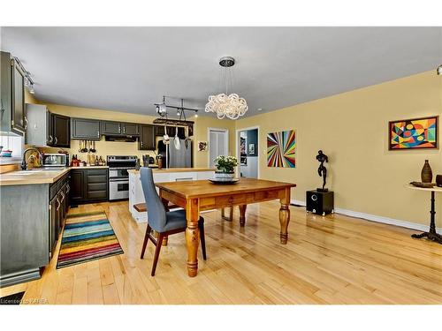 3 Thunderbird Circle, Kingston, ON - Indoor Photo Showing Living Room