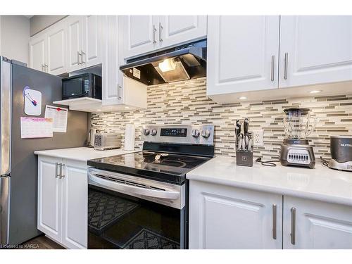 1345 Demers Avenue, Kingston, ON - Indoor Photo Showing Kitchen With Upgraded Kitchen