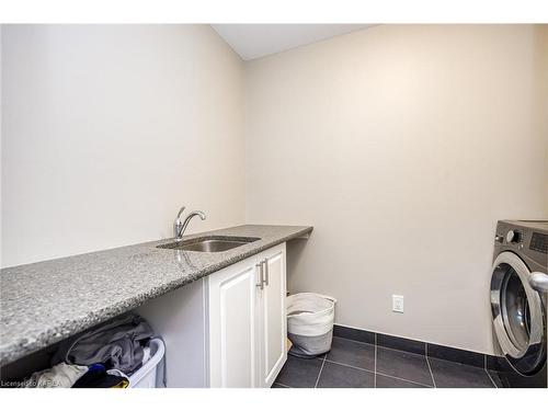 1345 Demers Avenue, Kingston, ON - Indoor Photo Showing Laundry Room