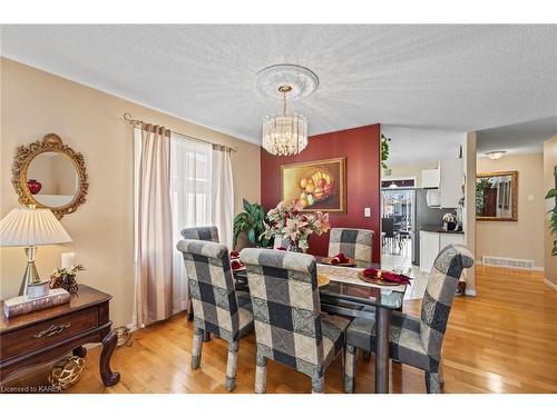 204 Ellesmeer Avenue, Kingston, ON - Indoor Photo Showing Dining Room