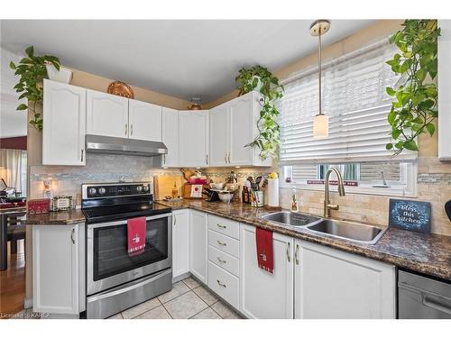 204 Ellesmeer Avenue, Kingston, ON - Indoor Photo Showing Kitchen With Double Sink