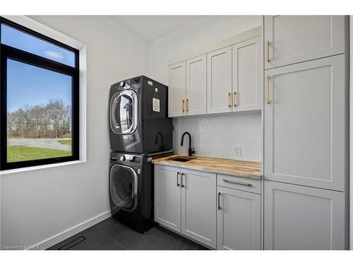 953 County Road 7, Napanee, ON - Indoor Photo Showing Laundry Room
