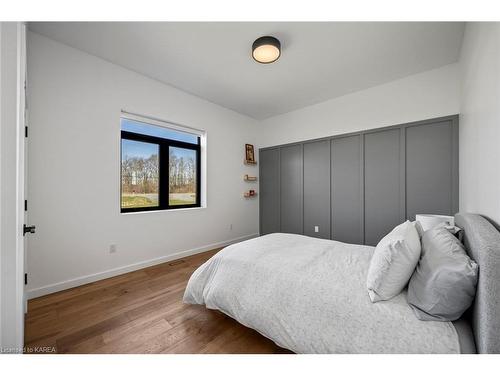 953 County Road 7, Napanee, ON - Indoor Photo Showing Bedroom